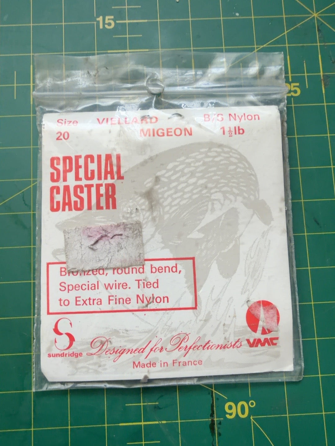 Vintage Sundridge VMC Special Caster size 20 hooks to nylon packet