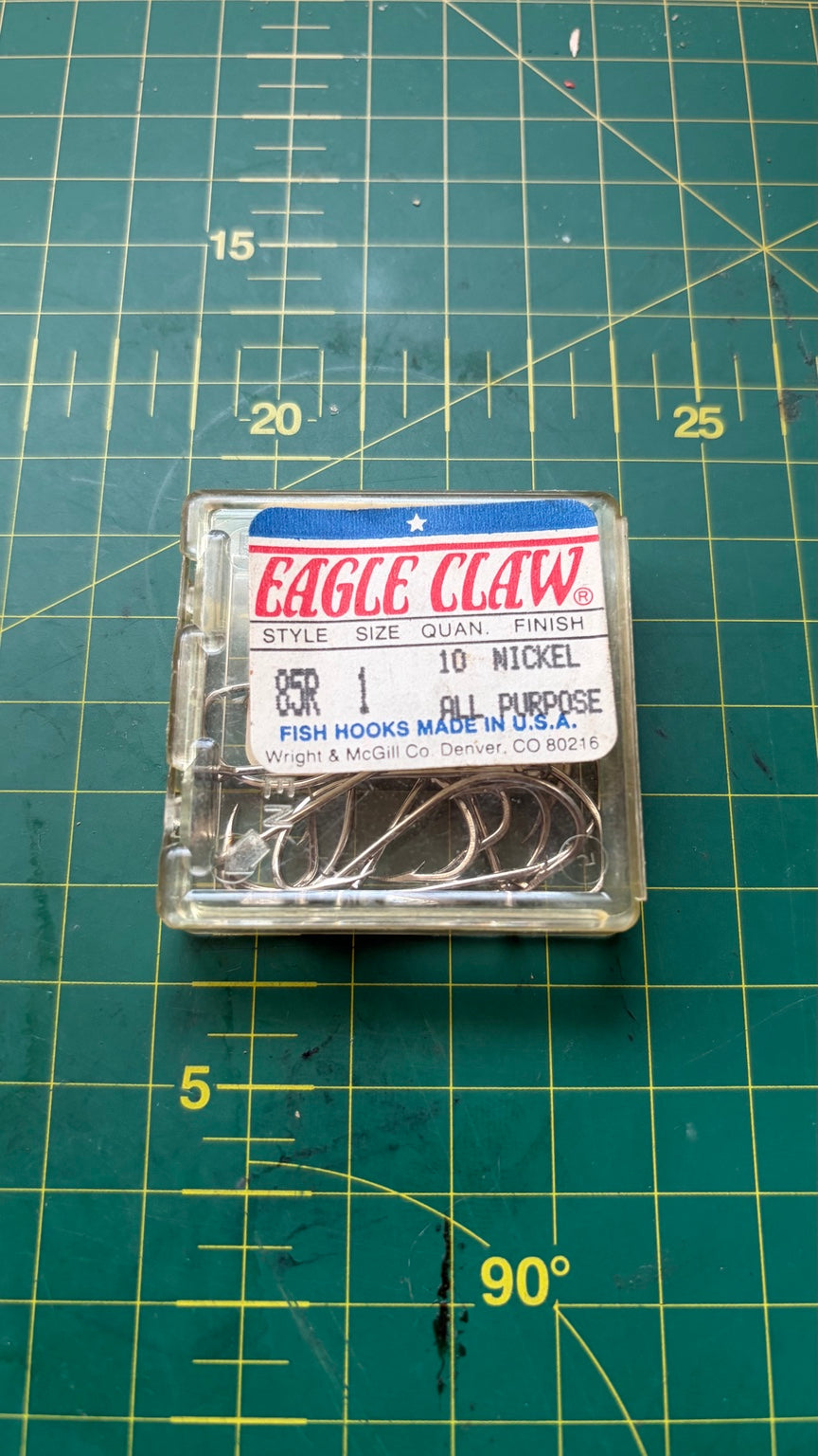Vintage Eagle Claw 85R size 1 nickel finish all purpose fishing hooks original box