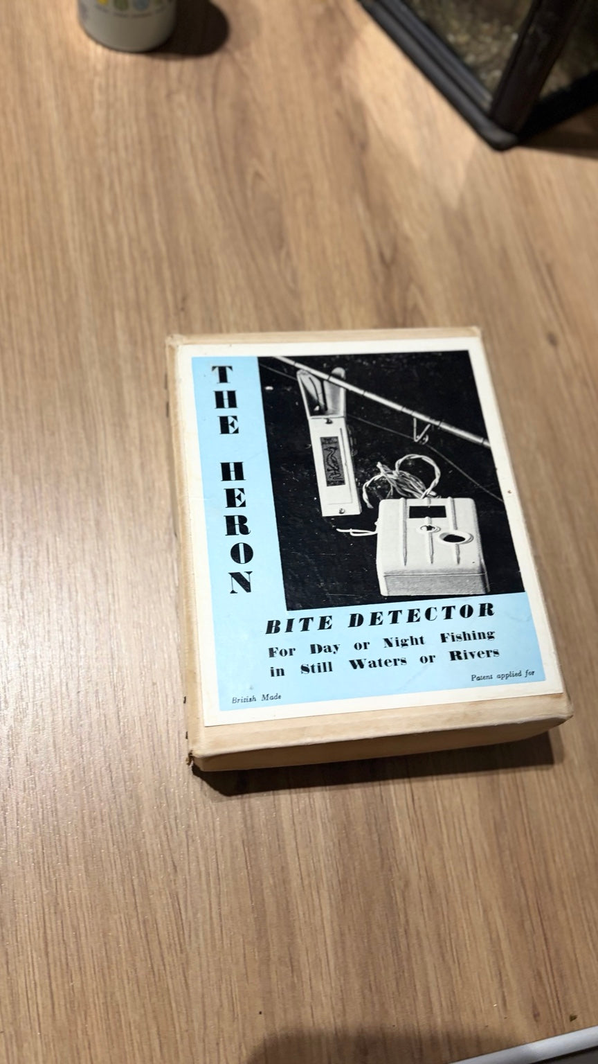 Original vintage The Heron Bite Detector box